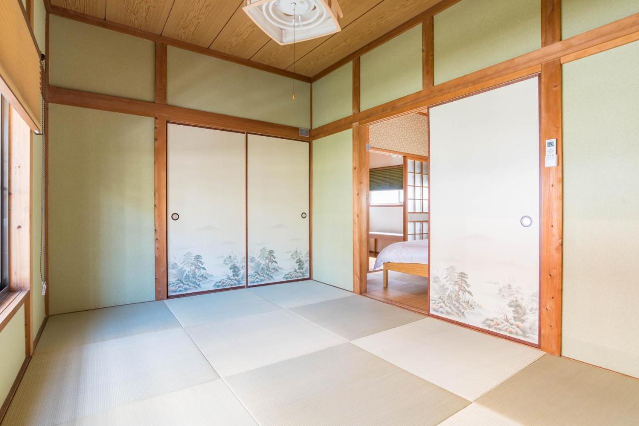 Villa Tino Kawara Ōsaka Exterior foto